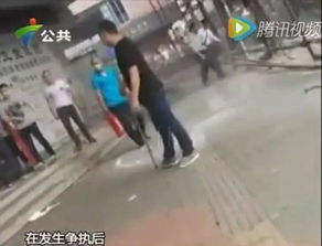 几十大汉突闯深圳南山一药店 手持钢管打砸伤人
